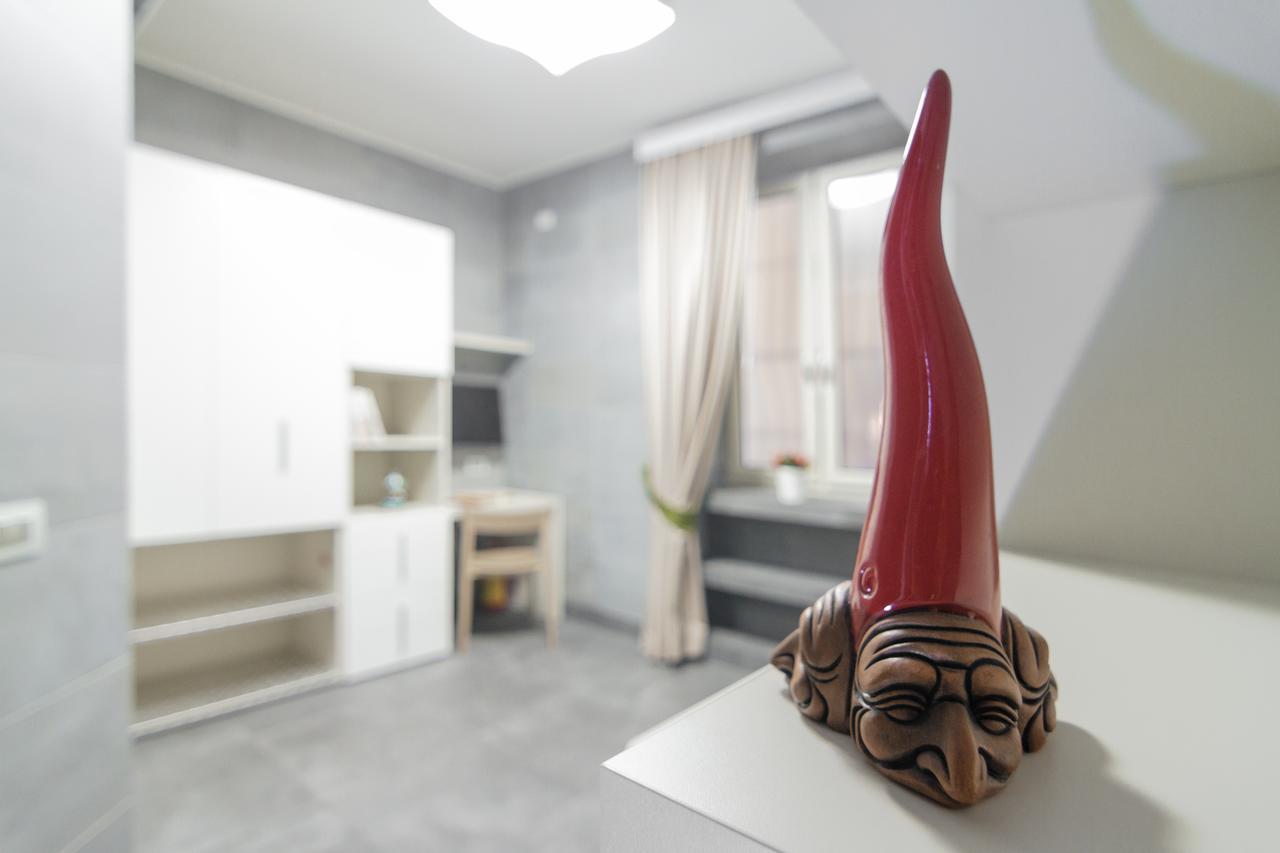 Relais Nevel ai Decumani Apartment Napoli Bagian luar foto