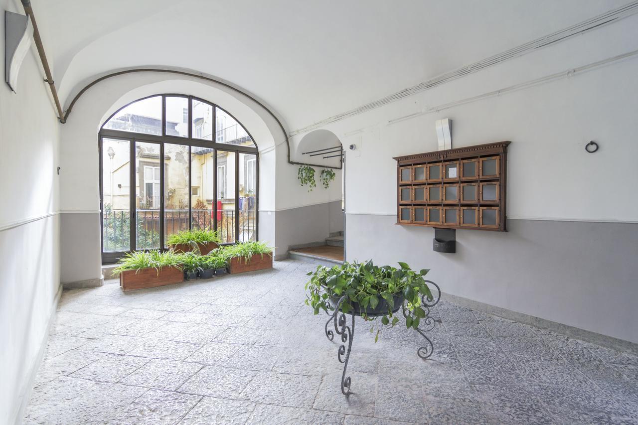 Relais Nevel ai Decumani Apartment Napoli Bagian luar foto