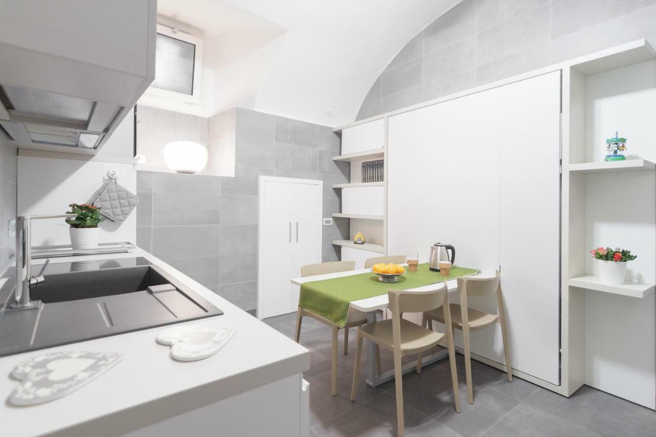 Relais Nevel ai Decumani Apartment Napoli Bagian luar foto